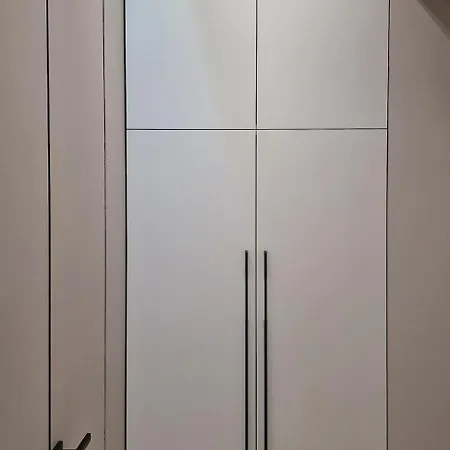 Soprano Levyckogo 35 شقة