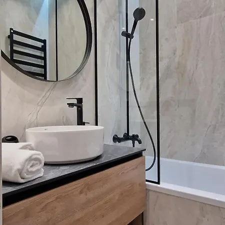 Apartment Soprano Levyckogo 35 *