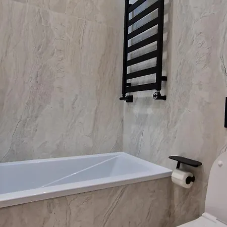 Soprano Levyckogo 35 דירה